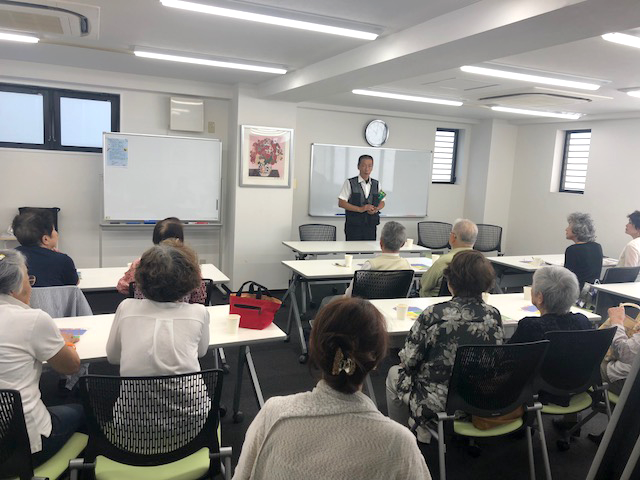 世田谷区三軒茶屋　内科・禁煙外来　樹のはなクリニック 「月のはなかふぇ」